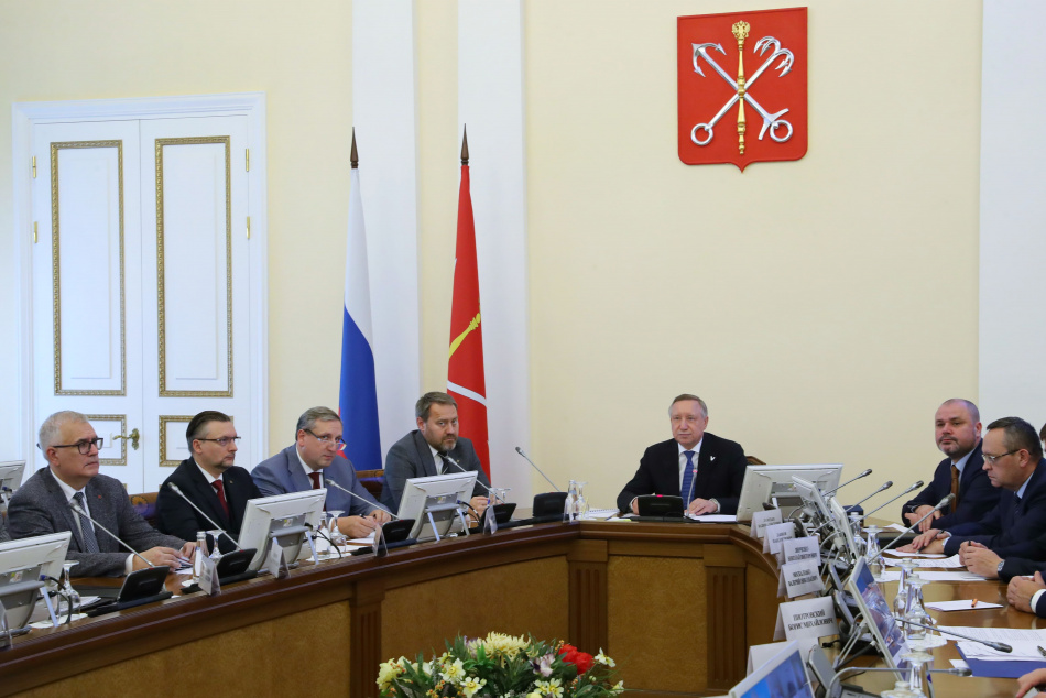 Беглов провел совещание, посвященное частичной мобилизации в Петербурге 
